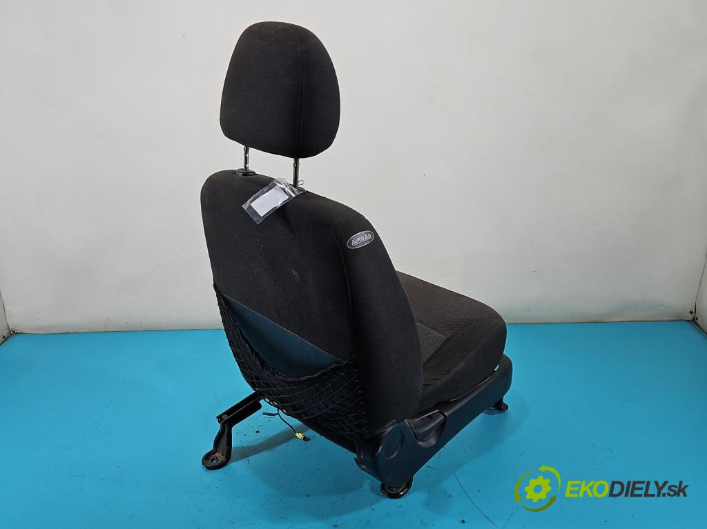 Ford Maverick II 2001-2007 2.0 16V 124hp manual 91 kW 1989 cm3 5- Sedačka pravý  (Sedačka, sedadlo)