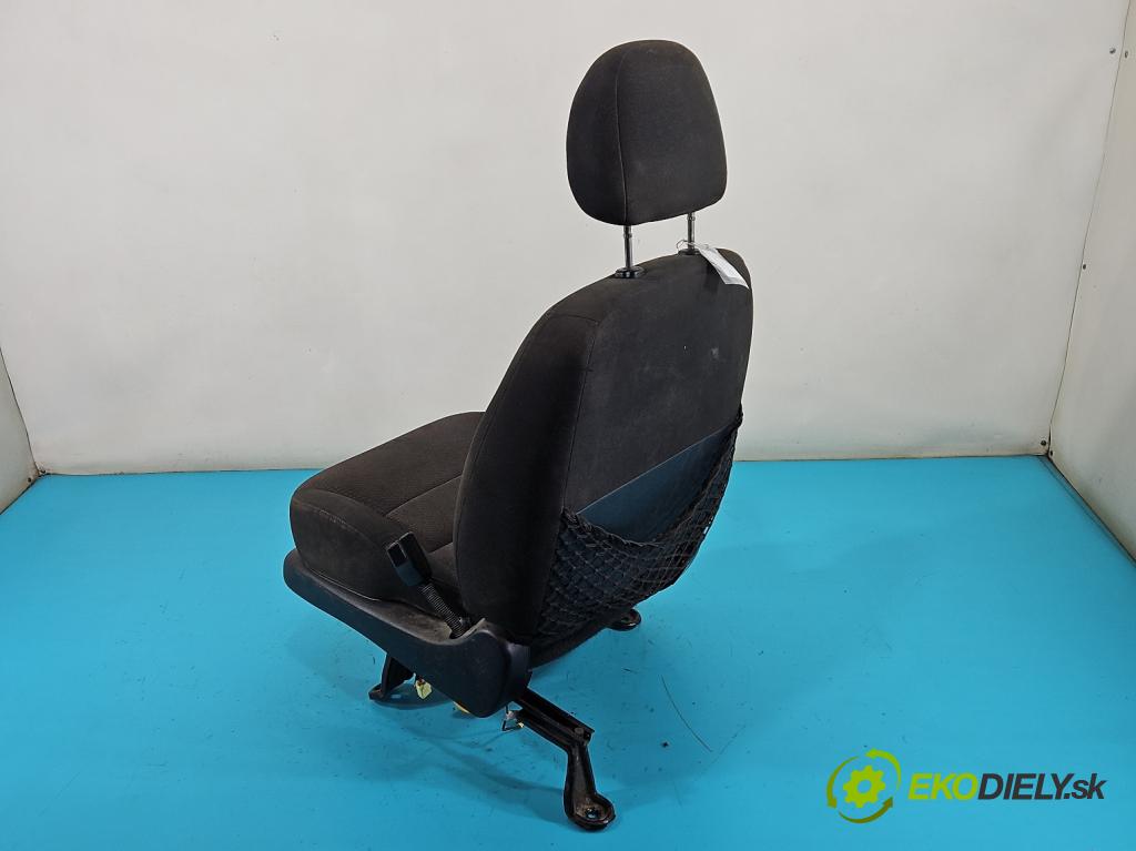 Ford Maverick II 2001-2007 2.0 16V 124hp manual 91 kW 1989 cm3 5- Sedačka pravý  (Sedačka, sedadlo)