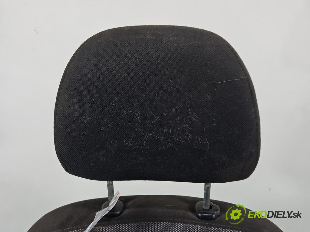 Ford Maverick II 2001-2007 2.0 16V 124hp manual 91 kW 1989 cm3 5- Sedačka pravý  (Sedačka, sedadlo)