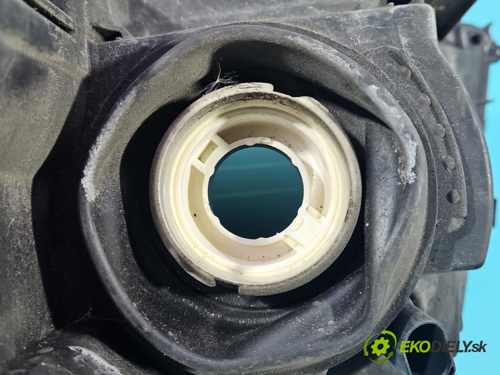 Bmw 3 E46 1998-2007 2.0d (M47): 136 HP manual 100 kW 1951 cm3 4- Reflektor: pravý 8361948 (Svetlo predné pravé)