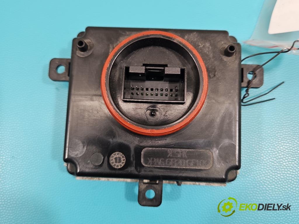 Audi A4 B8 2007-2015 2.0 TFSI 211KM automatic 155 kW 1984 cm3 5- střídač: xenon 4G0907697D (Riadiaca jednotka xenónu)