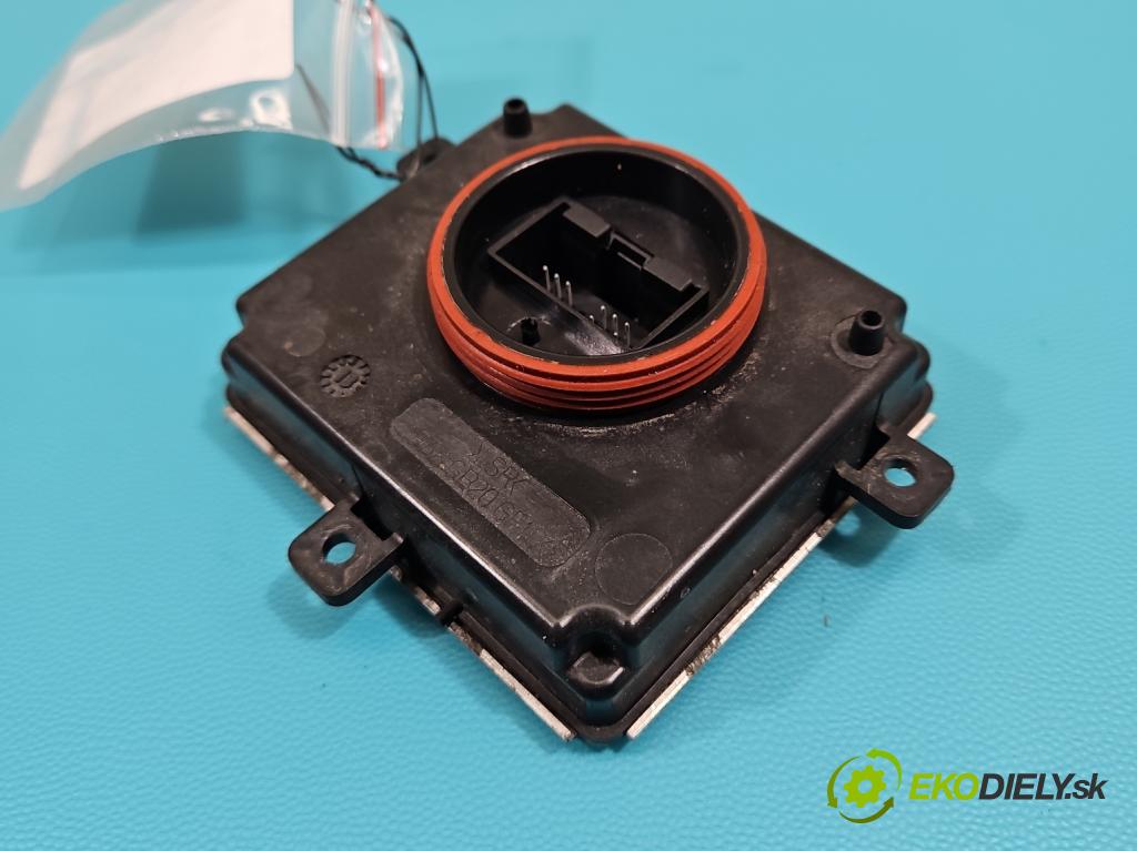 Audi A4 B8 2007-2015 2.0 TFSI 211KM automatic 155 kW 1984 cm3 5- střídač: xenon 4G0907697D (Riadiaca jednotka xenónu)