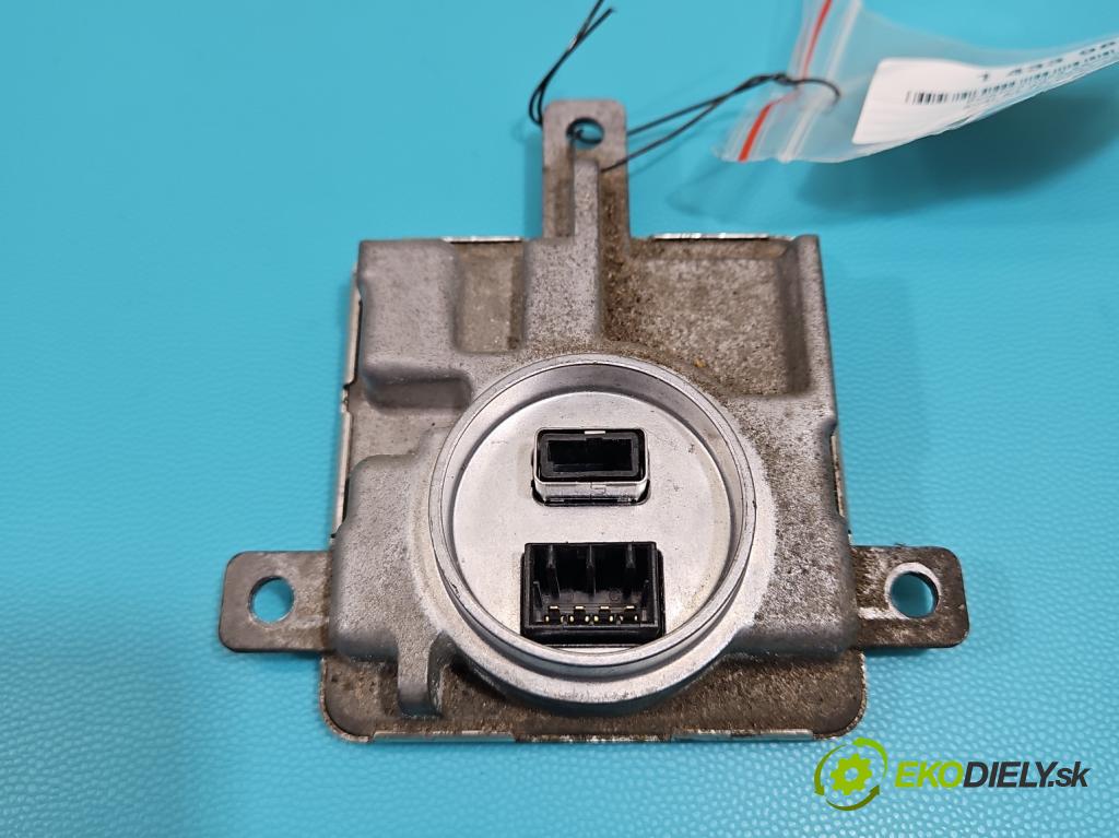 Audi A4 B8 2007-2015 2.0 TFSI 211KM automatic 155 kW 1984 cm3 5- střídač: xenon 8K0941597E (Riadiaca jednotka xenónu)