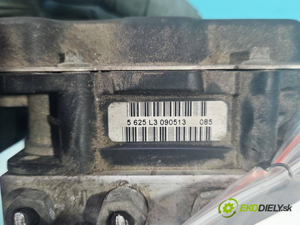 Audi A4 B8 2007-2015 2.0 TFSI 211KM automatic 155 kW 1984 cm3 5- čerpadlo abs 0265952080 (Pumpa ABS)