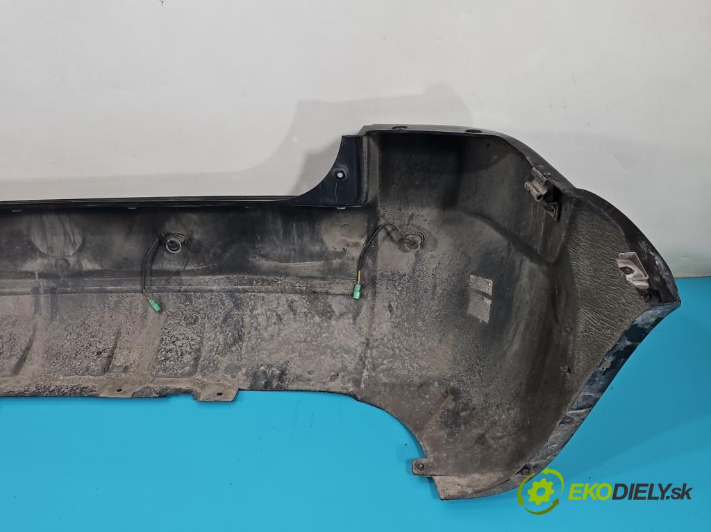 Hyundai Tucson I 2004-2009 2.0 16V 141 hp manual 104 kW 1975 cm3 5- nárazník zadní  (Klika dveří ostatní)