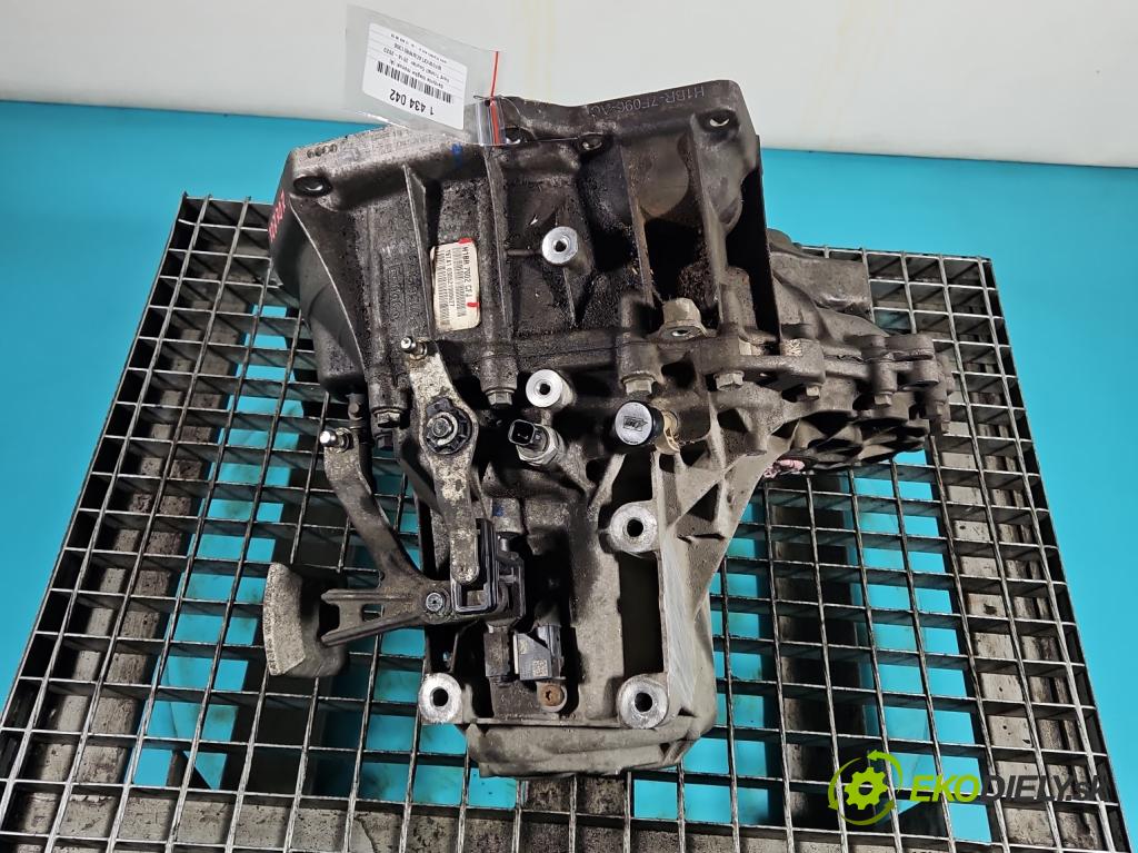 Ford Transit Courier 2014-2023 1.5 tdci 100 HP manual 73,8 kW 1499 cm3 5- prevodovka stupeň,rýchlosť manual H1BR7002CFJ