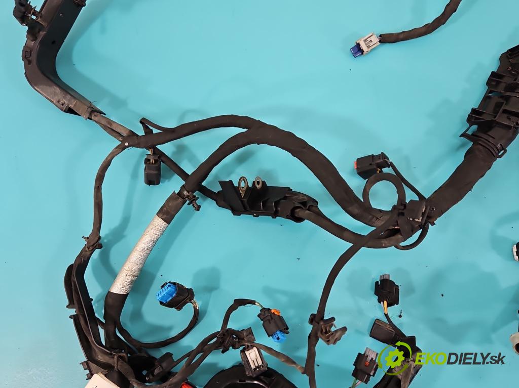 Ford Transit Courier  2014-2023 1.5 tdci 100 HP manual 73.8 kW 1499 cm3 5- Zväzok: motora MT76-12A522-LFC