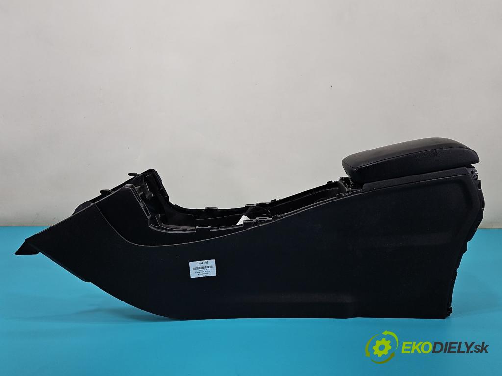 Mercedes B W246  2011-2018 1.8 CDI 109 HP automatic 80 kW 1796 cm3 5- operadlo A2465402706 (Lakťové opierky)