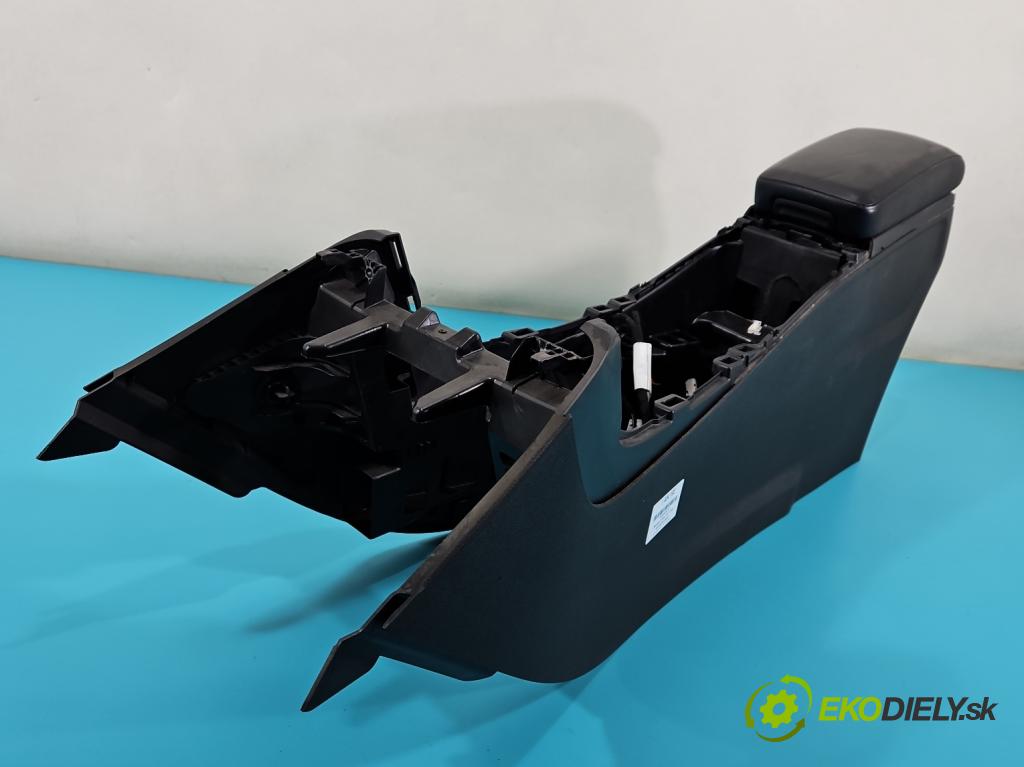 Mercedes B W246  2011-2018 1.8 CDI 109 HP automatic 80 kW 1796 cm3 5- operadlo A2465402706 (Lakťové opierky)