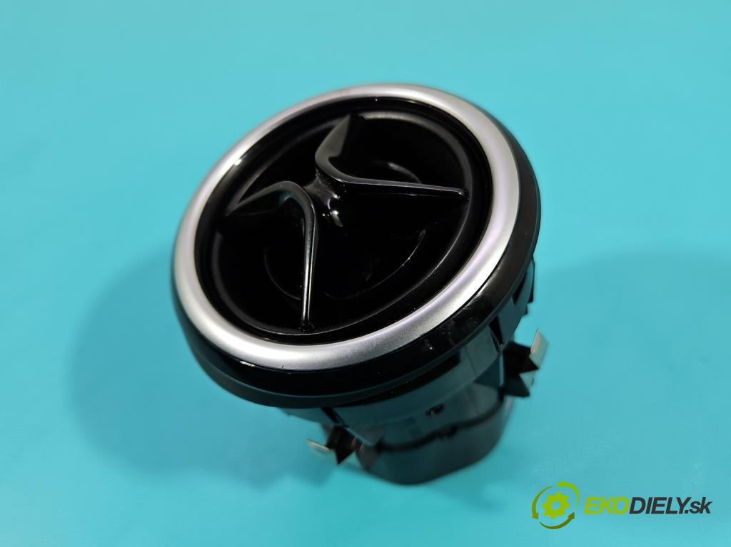 Mercedes B W246  2011-2018 1.8 CDI 109 HP automatic 80 kW 1796 cm3 5- Mřížka: kúrenia stredová A2468300054 (Mriežka kúrenia (fukár))