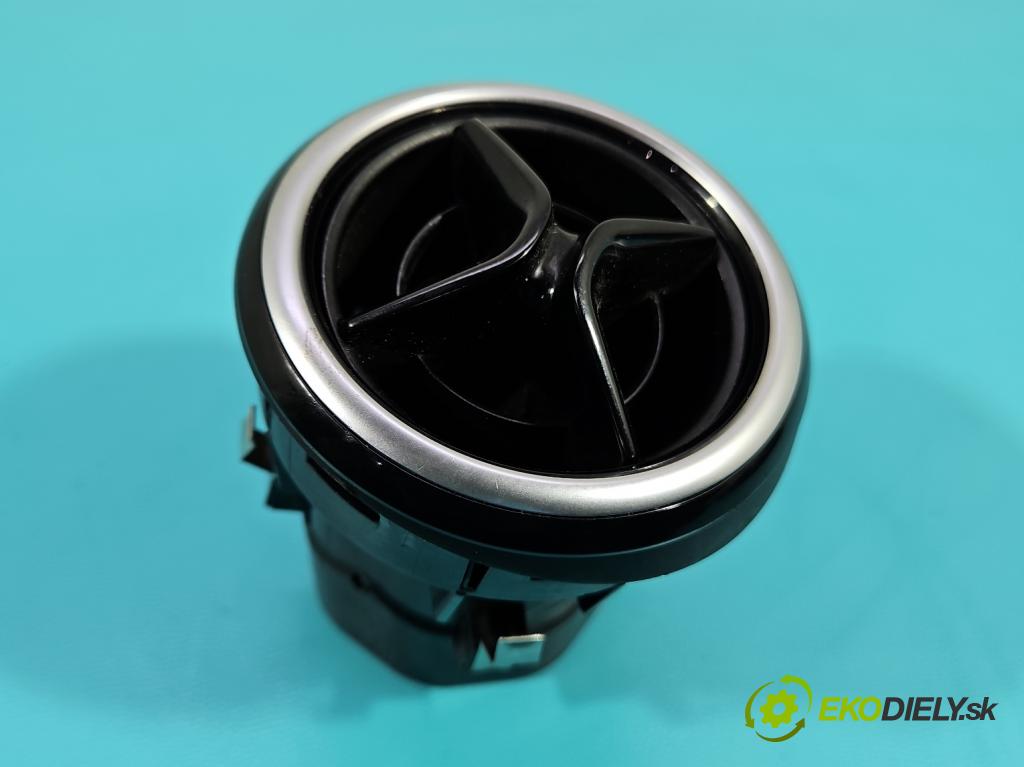 Mercedes B W246  2011-2018 1.8 CDI 109 HP automatic 80 kW 1796 cm3 5- Mřížka: kúrenia stredová A2468300054 (Mriežka kúrenia (fukár))