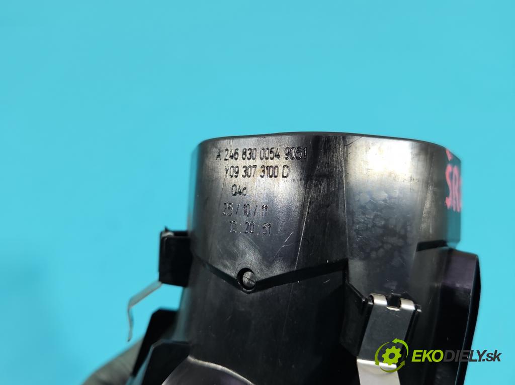 Mercedes B W246  2011-2018 1.8 CDI 109 HP automatic 80 kW 1796 cm3 5- Mřížka: kúrenia stredová A2468300054 (Mriežka kúrenia (fukár))