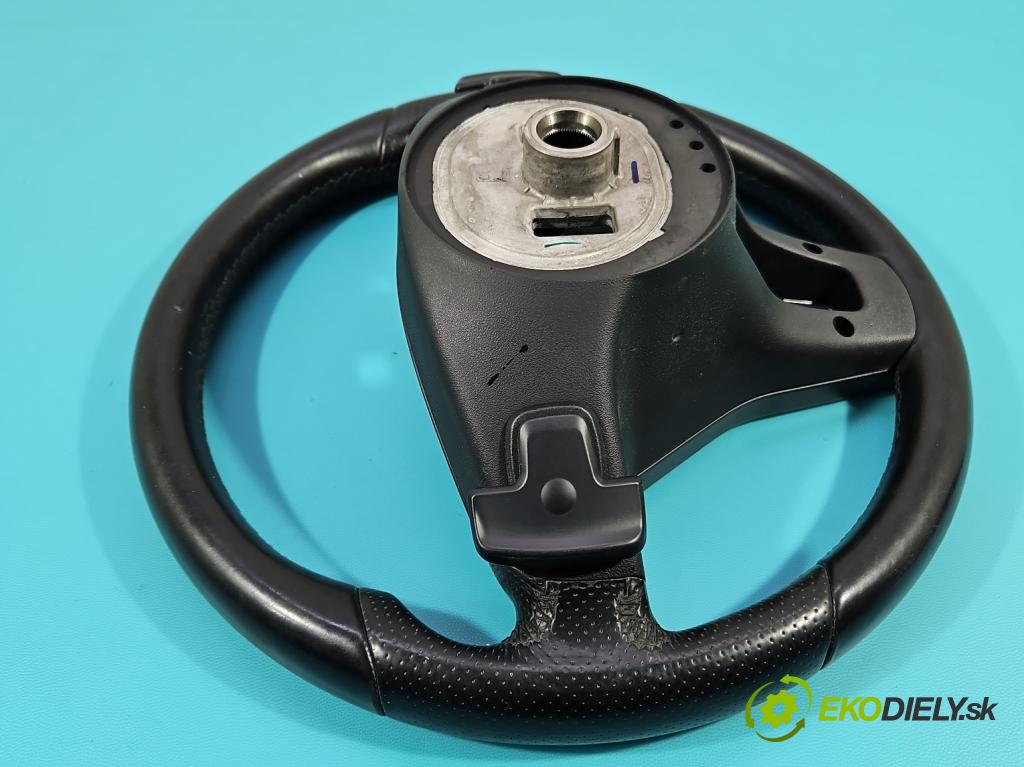 Mercedes B W246  2011-2018 1.8 CDI 109 HP automatic 80 kW 1796 cm3 5- volant  (Volant)