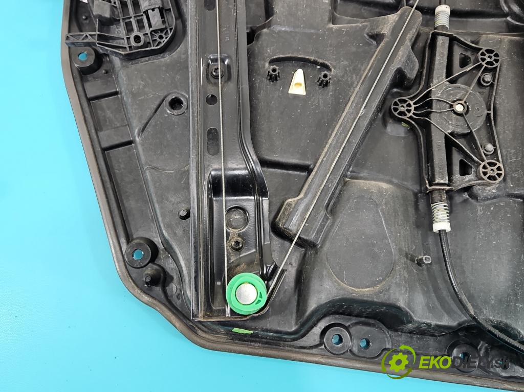 Mercedes B W246  2011-2018 1.8 CDI 109 hp automatic 80 kW 1796 cm3 5- mechanismus stahování přední pravý 920817-107RH