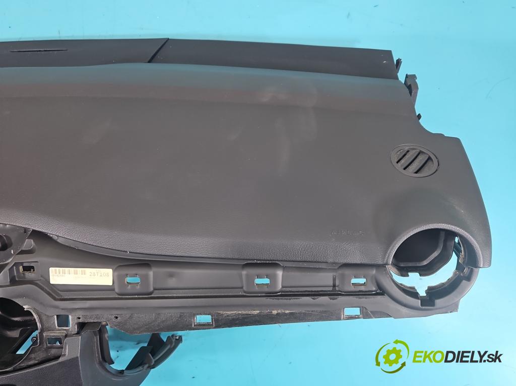Mercedes B W246  2011-2018 1.8 CDI 109 HP automatic 80 kW 1796 cm3 5- kokpit,pristrojová doska rozdeľovacia