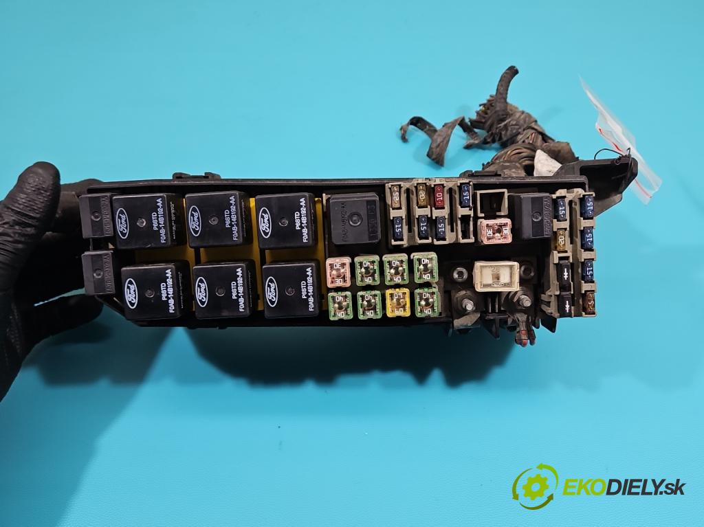 Ford Maverick II 2001-2007 2.0 16V 124 hp manual 91 kW 1989 cm3 5- skříňka pojistková  (Pojistkové skříňky)