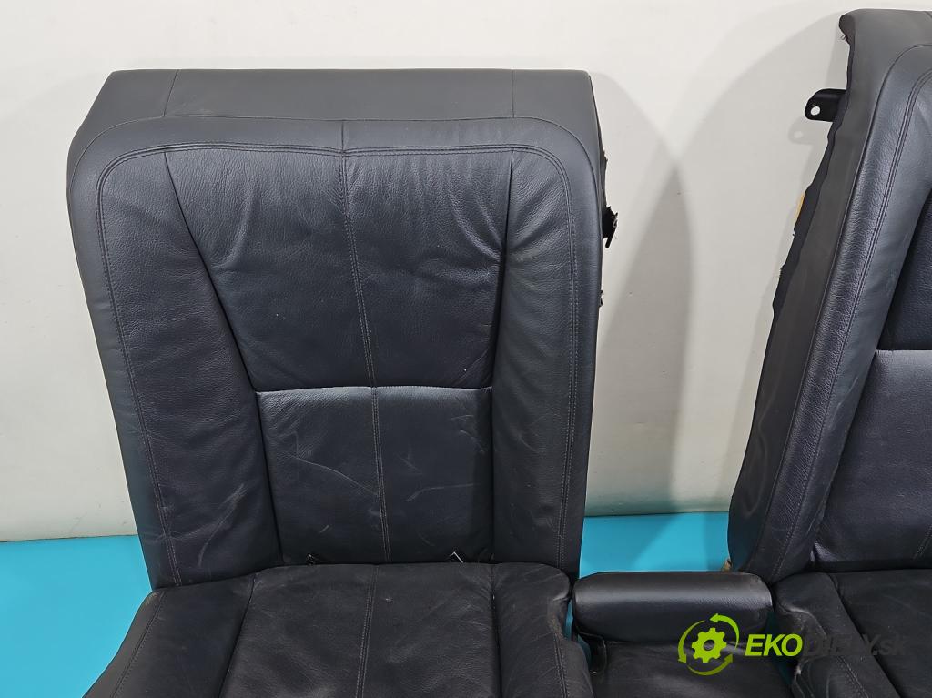 Mercedes S W221 2005-2013 3.0 CDI 211KM automatic 155 kW 2987 cm3 4- Pohovka: zadné  (Sedačka, sedadlo)