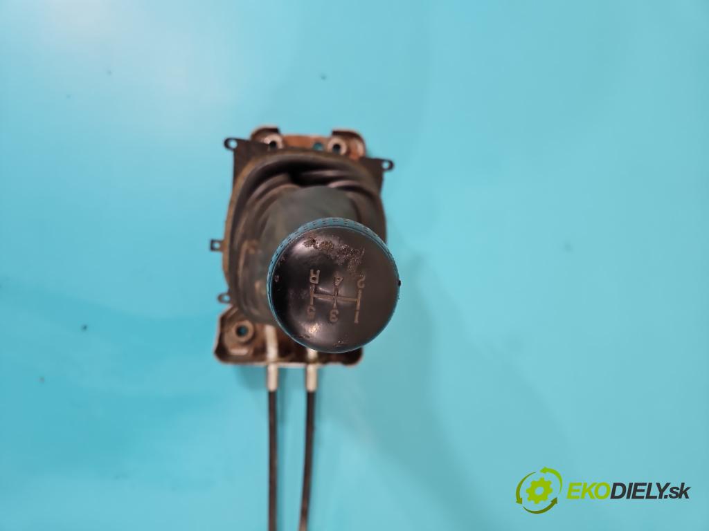 Ford Maverick II 2001-2007 2.0 16V 124hp manual 91 kW 1989 cm3 5- Páka: Změny: stupeň,rýchlosť  (Rýchlostná páka (kulisa))