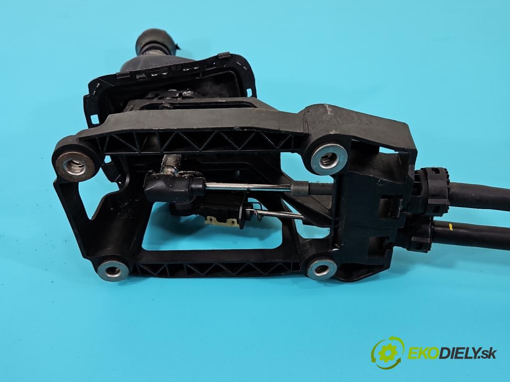 Toyota Avensis II T25 2003-2008 2.2 D-CAT 177 HP manual 130 kW 2231 cm3 5- Páka: Změny: stupeň,rýchlosť 335300509 (Rýchlostná páka (kulisa))