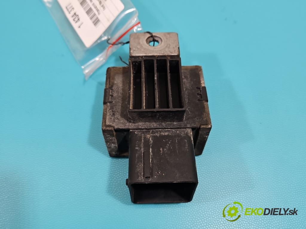Ford Mondeo Mk4 2007-2014 2.0 tdci 140 HP automatic 103 kW 1997 cm3 5- Relé: svíčky: zařicích: 9M5Q-12A343-AA (Relé)
