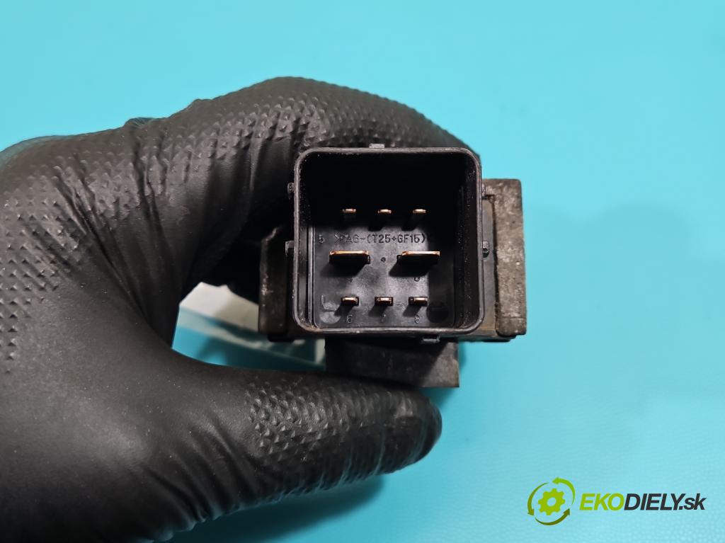 Ford Mondeo Mk4 2007-2014 2.0 tdci 140 HP automatic 103 kW 1997 cm3 5- Relé: svíčky: zařicích: 9M5Q-12A343-AA (Relé)