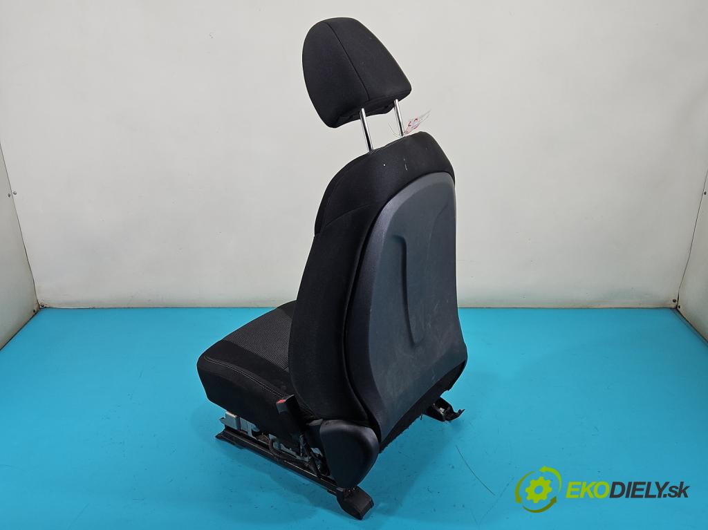 Hyundai I30 II 2012-2016 1.4 16V 100 HP manual 73,2 kW 1396 cm3 5- Sedačka ľavý  (Sedačka, sedadlo)
