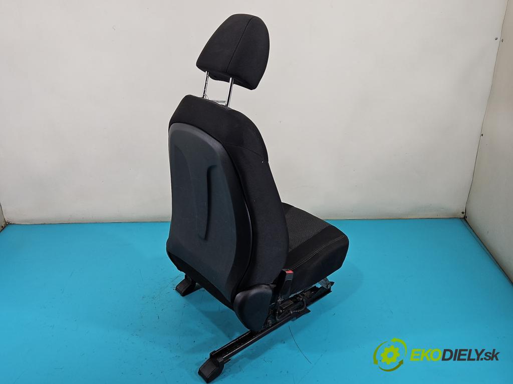 Hyundai I30 II 2012-2016 1.4 16V 100 HP manual 73,2 kW 1396 cm3 5- Sedačka pravý  (Sedačka, sedadlo)