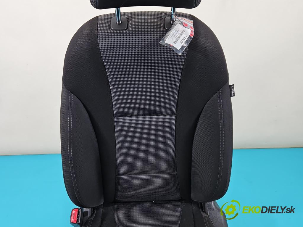 Hyundai I30 II 2012-2016 1.4 16V 100 HP manual 73,2 kW 1396 cm3 5- Sedačka pravý  (Sedačka, sedadlo)