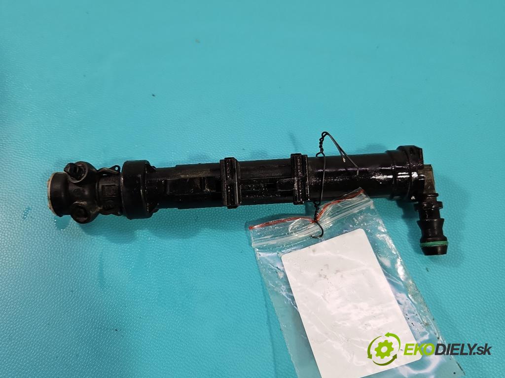 Mercedes B W246  2011-2018 1.8 CDI 109 HP automatic 80 kW 1796 cm3 5- ostrekovač reflektor: ľavý A2468600547 (Motorček ostrekovačov)