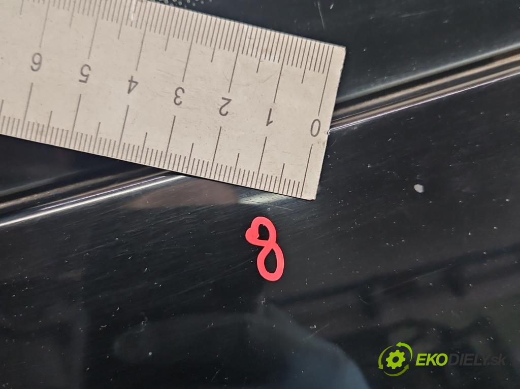 Audi A4 B8 2007-2015 2.0 tdi 143 hp automatic 105 kW 1968 cm3 5- zadní kufrové dveře  (Zadní kapoty)