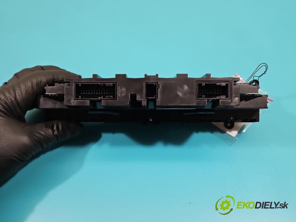 Citroen C5 II 2008-2017 1.6 hdi 109 HP manual 80 kW 1560 cm3 4- panel kúrenia 96829415ZD