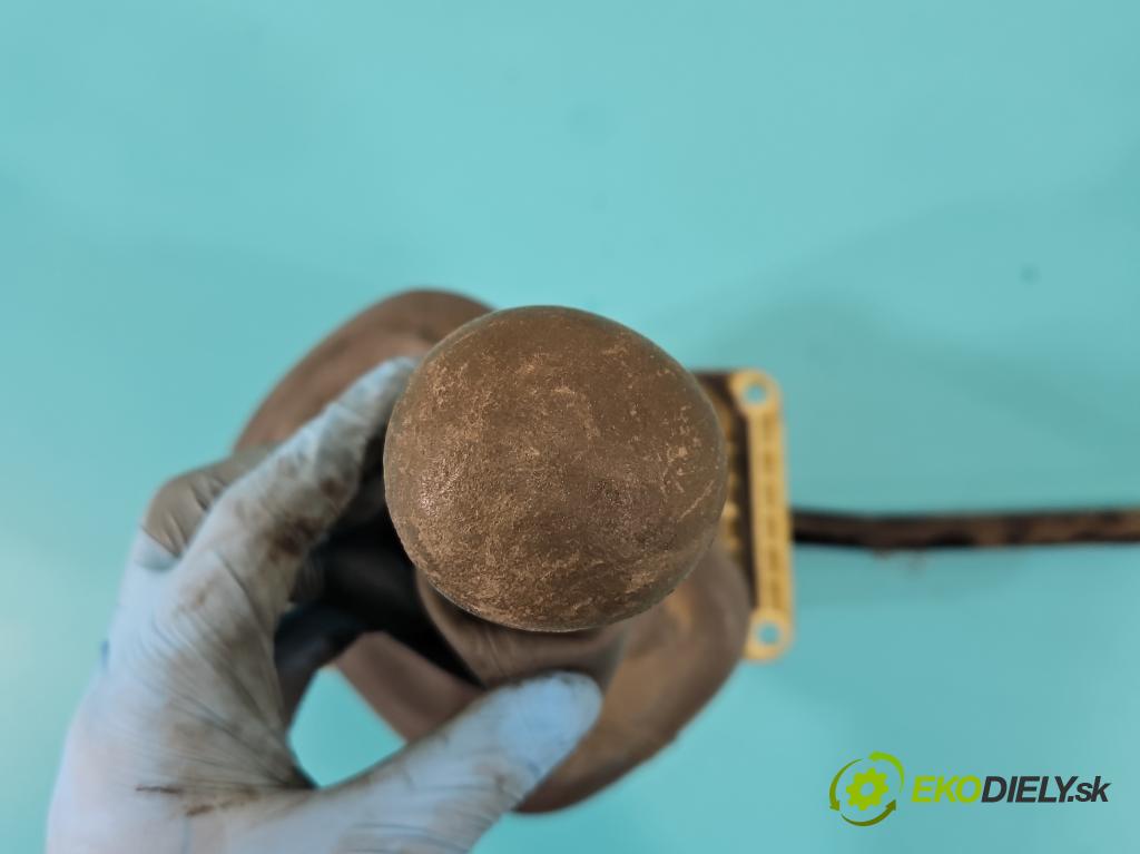 Renault Clio II 1998-2012 1,2.0 60 HP manual 44 kW 1149 cm3 5- Páka: Změny: stupeň,rýchlosť 7700104572J (Rýchlostná páka (kulisa))