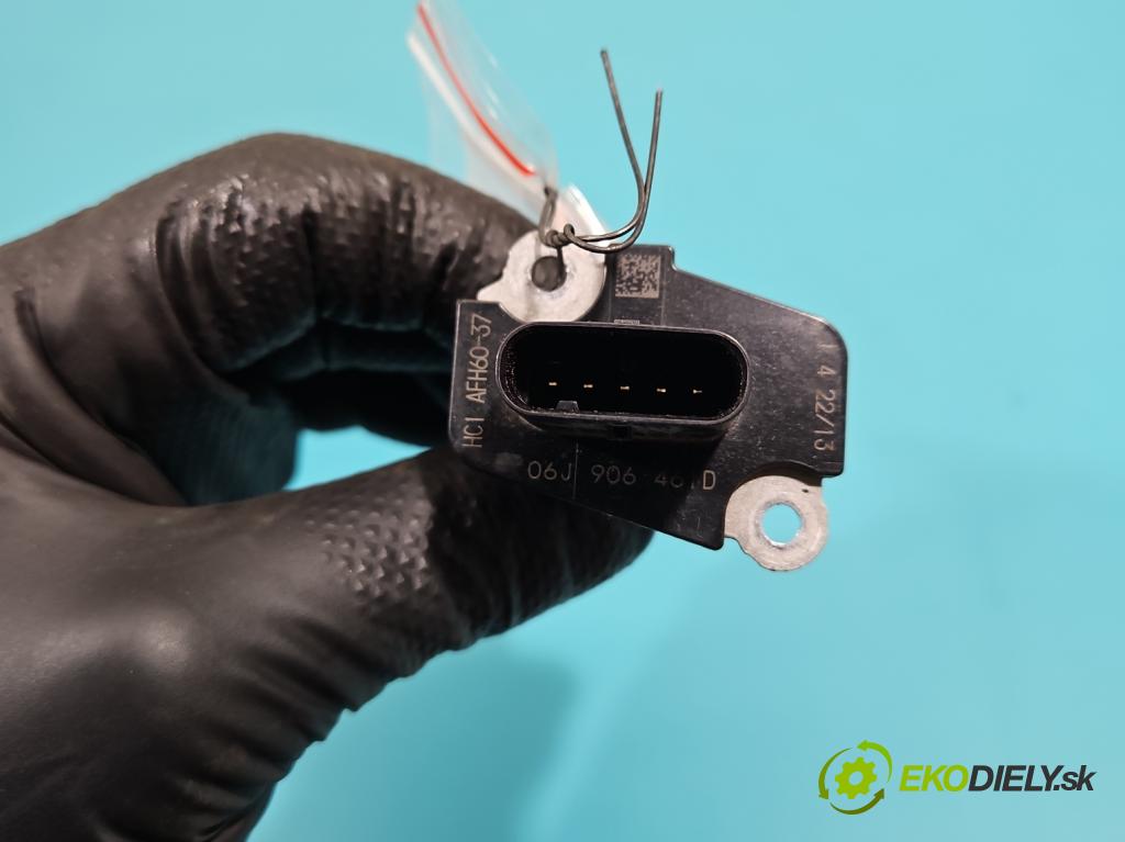 Audi A4 B8 2007-2015 2.0 TFSI 211KM automatic 155 kW 1984 cm3 5- průtokoměr: 06J906461D (Váha vzduchu)