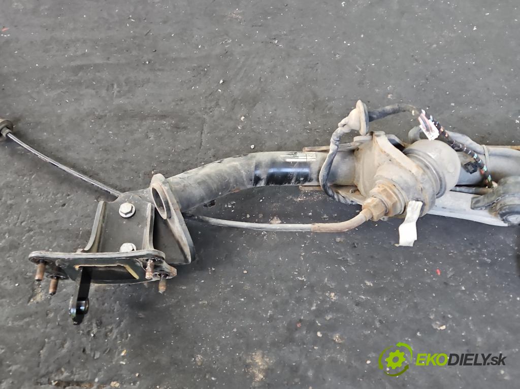 Mercedes B W246  2011-2018 1.8 CDI 109 hp automatic 80 kW 1796 cm3 5- oko tažné A2463100304 (Tažná zařízení)