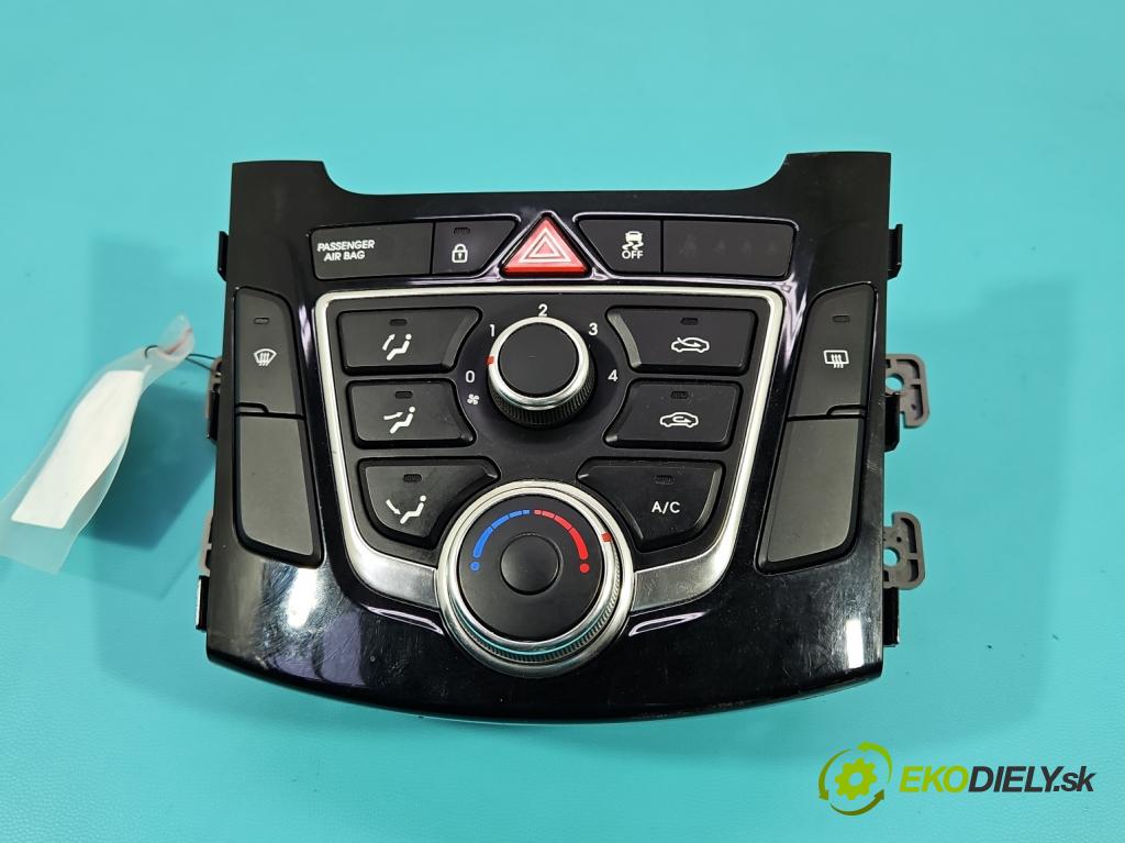 Hyundai I30 II 2012-2016 1.4 16V 100 HP manual 73,2 kW 1396 cm3 5- panel kúrenia 97250-A5XXX