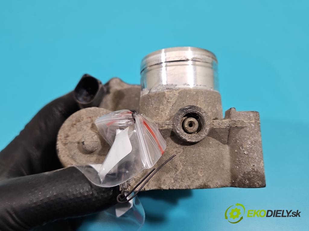 Skoda Fabia II 2007-2014 1.2 12V 69KM manual 51 kW 1198 cm3 5- klapka 03D133062F (Škrtiaca klapka)