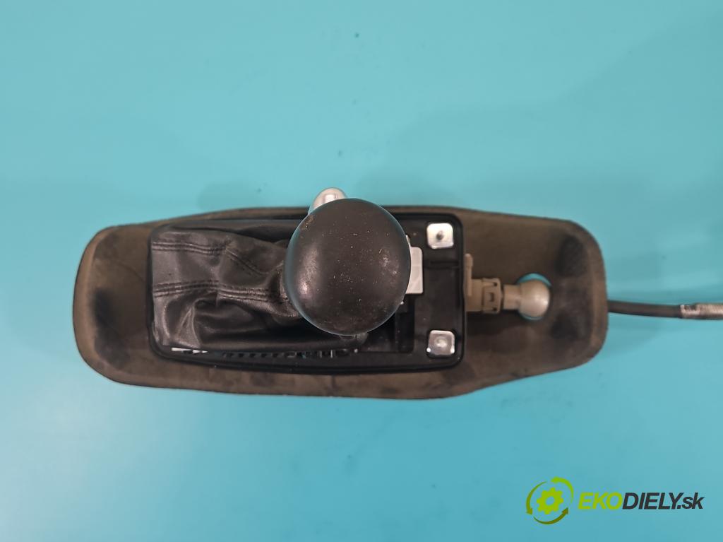 Audi A4 B8 2007-2015 2.0 tdi 143 HP automatic 105 kW 1968 cm3 5- Páka: Změny: stupeň,rýchlosť 8K1713041H (Rýchlostná páka (kulisa))