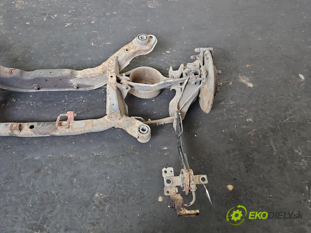 Ford Mondeo Mk4 2007-2014 2.0 tdci 140 hp automatic 103 kW 1997 cm3 5- zadní výztuha  (Výztuhy zadní)