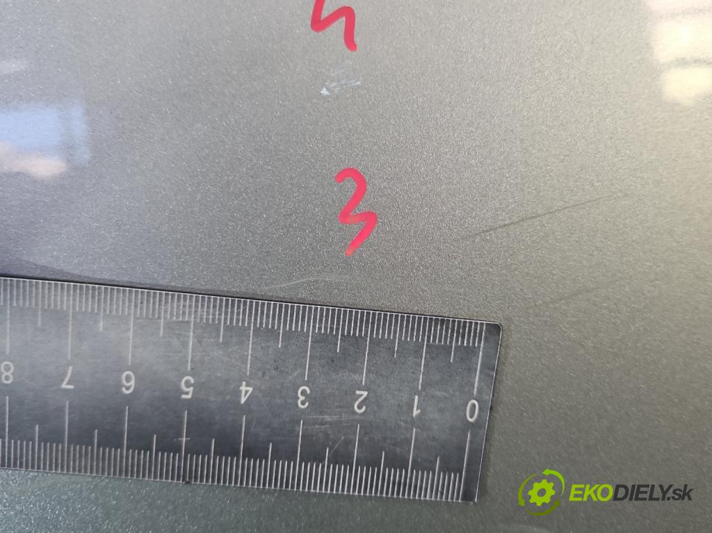 Toyota Corolla Verso I 2001-2004 2.0 D4D 90 HP manual 66 kW 1995 cm3 5- dvere zadné pravé  (Ostatné)