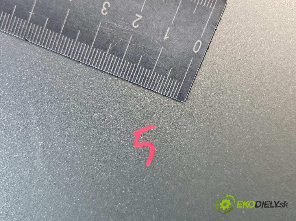 Toyota Corolla Verso I 2001-2004 2.0 D4D 90 HP manual 66 kW 1995 cm3 5- dvere zadné pravé  (Ostatné)