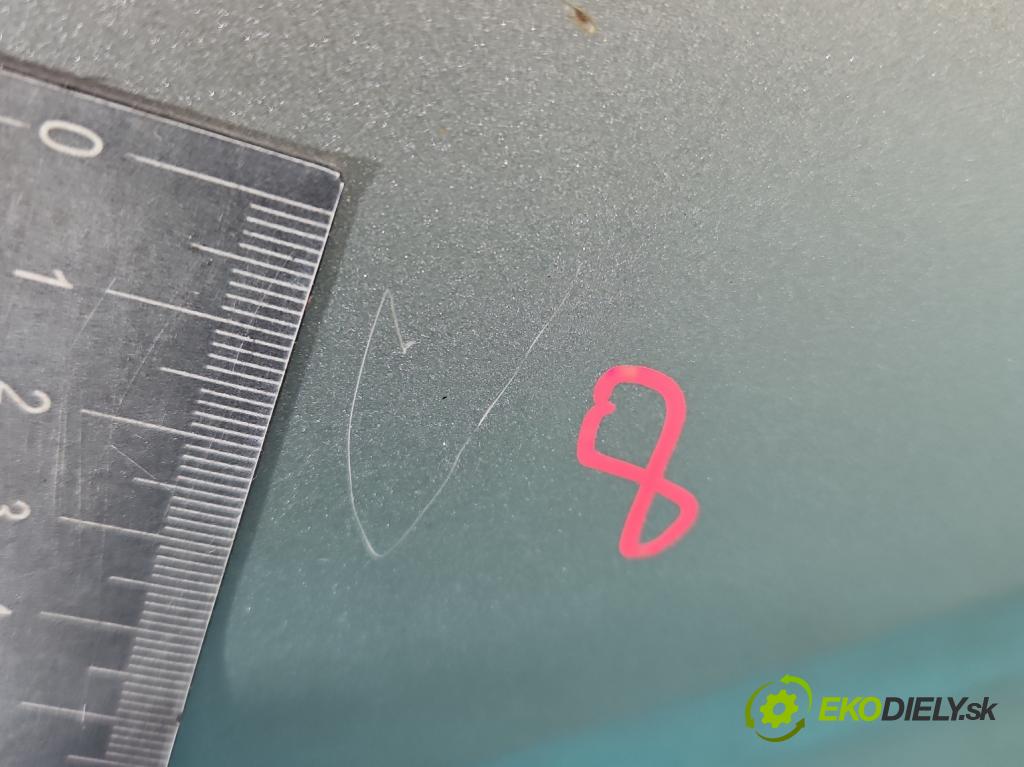 Toyota Corolla Verso I 2001-2004 2.0 D4D 90 HP manual 66 kW 1995 cm3 5- dvere zadné pravé  (Ostatné)