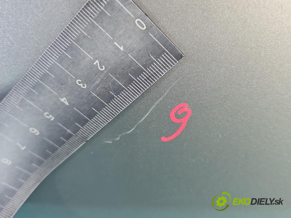 Toyota Corolla Verso I 2001-2004 2.0 D4D 90 HP manual 66 kW 1995 cm3 5- dvere zadné pravé  (Ostatné)