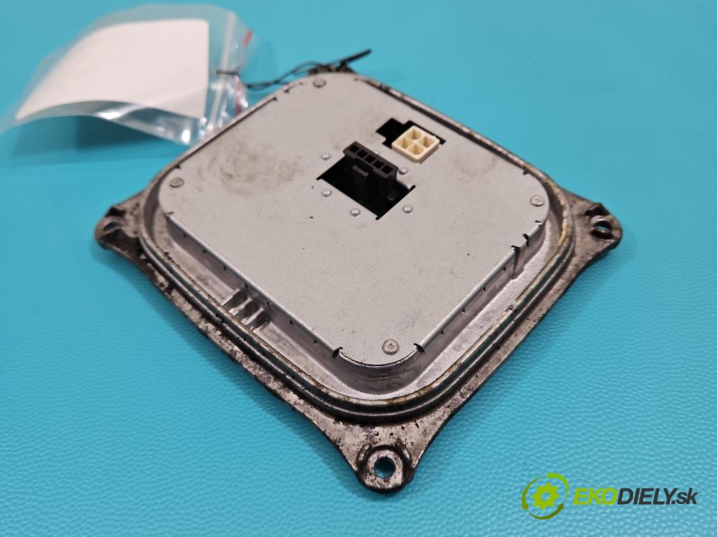 Audi A4 B8 2007-2015 2.0 tdi 143 HP automatic 105 kW 1968 cm3 5- střídač: xenon 8K0907472A (Riadiaca jednotka xenónu)