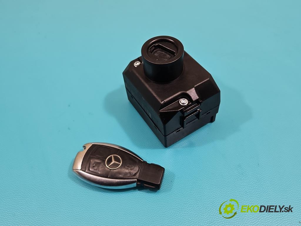 Mercedes S W221 2005-2013 3.0 CDI 211KM automatic 155 kW 2987 cm3 4- Spínačka 2215450508 (Spínacia skrinka)