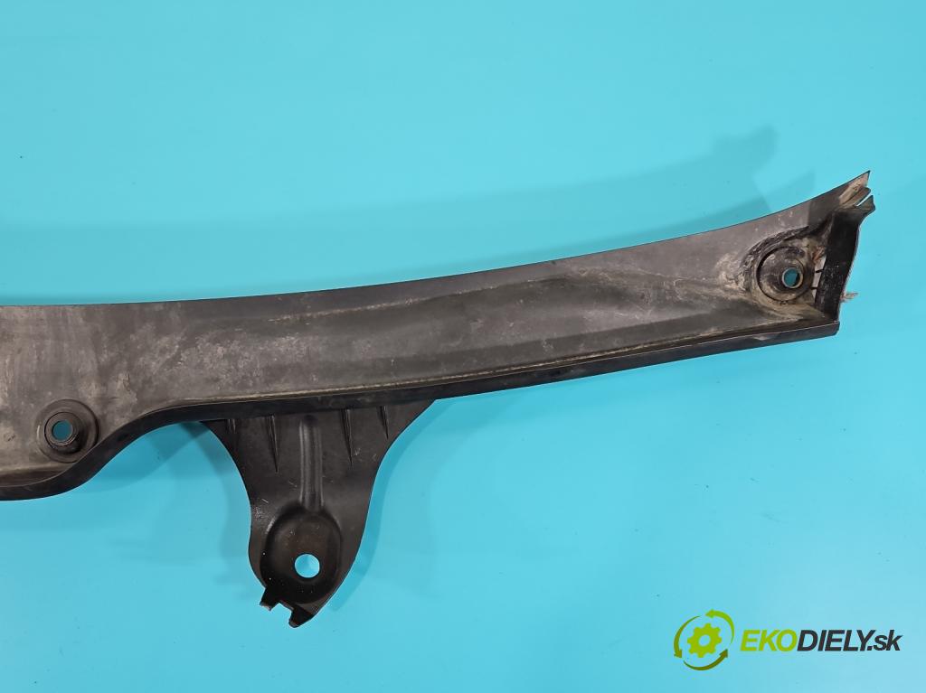 Mercedes S W221 2005-2013 3.0 CDI 211KM automatic 155 kW 2987 cm3 4- torpédo A2218300028 (Torpédo (plast pod čelným sklom))