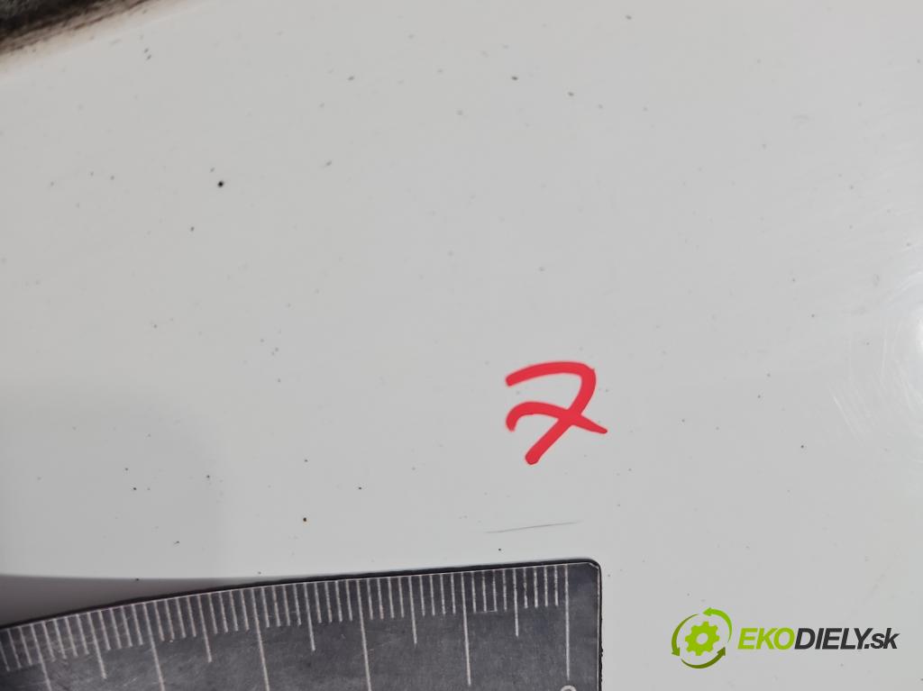 Mercedes B W246  2011-2018 1.8 CDI 109 hp automatic 80 kW 1796 cm3 5- zadní kufrové dveře  (Zadní kapoty)