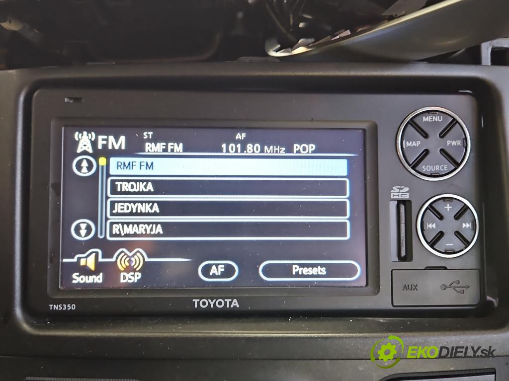 Toyota Auris I 2006-2013 1.8 16V 99 HP automatic 73 kW 1798 cm3 5- Radio originál 86113-60W200