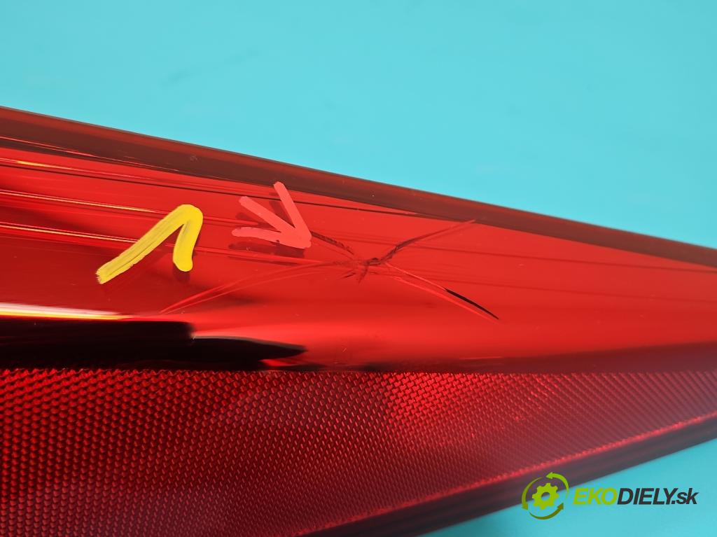 Hyundai I40 1.7 crdi 141 hp manual 104 kW 1685 cm3 5- světlo zadní pravé 92402-3Z5 (Klika dveří ostatní)