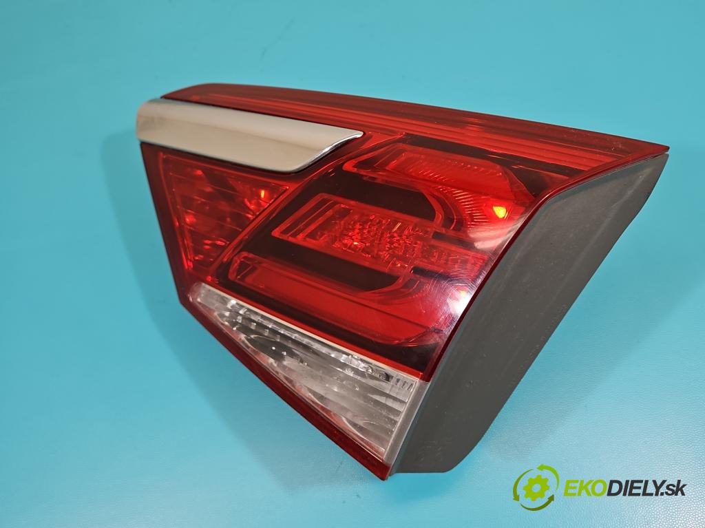 Hyundai I40 1.7 crdi 141 hp manual 104 kW 1685 cm3 5- světlo zadní pravé 92404-3Z5 (Klika dveří ostatní)