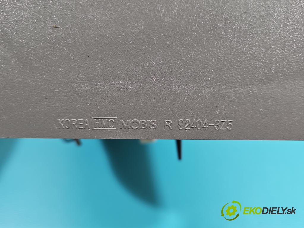 Hyundai I40 1.7 crdi 141 hp manual 104 kW 1685 cm3 5- světlo zadní pravé 92404-3Z5 (Klika dveří ostatní)